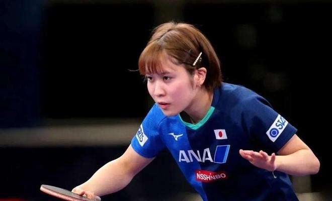 边路传中与 边路传中与