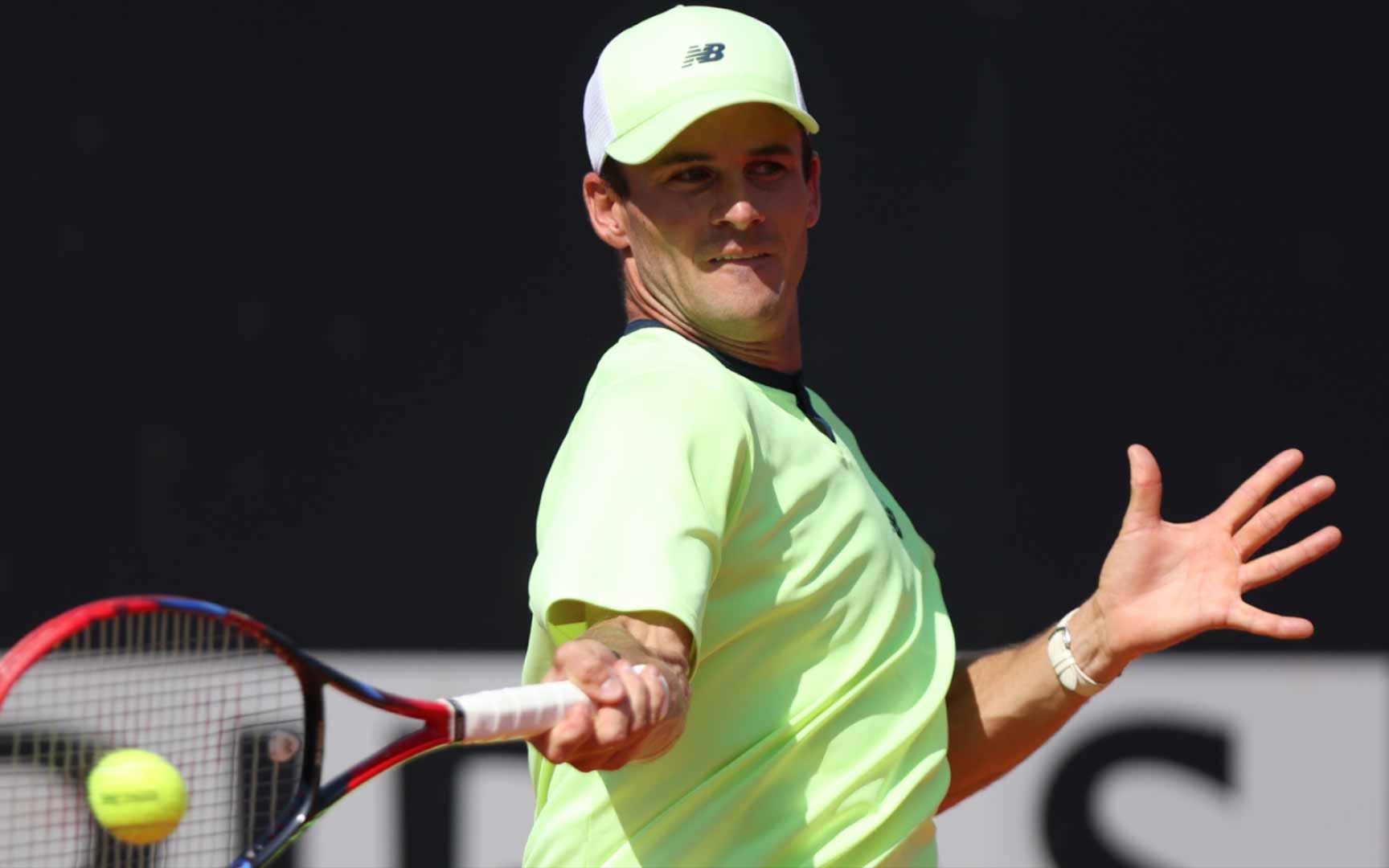 虽然目前官 虽然目前官